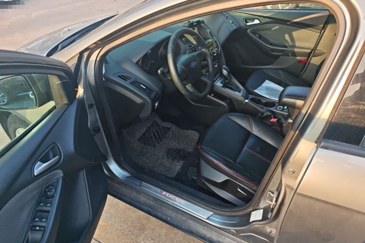 Used Ford Focus 2012 Hatchback 1.6L Automatic Comfort Model Driver Seat