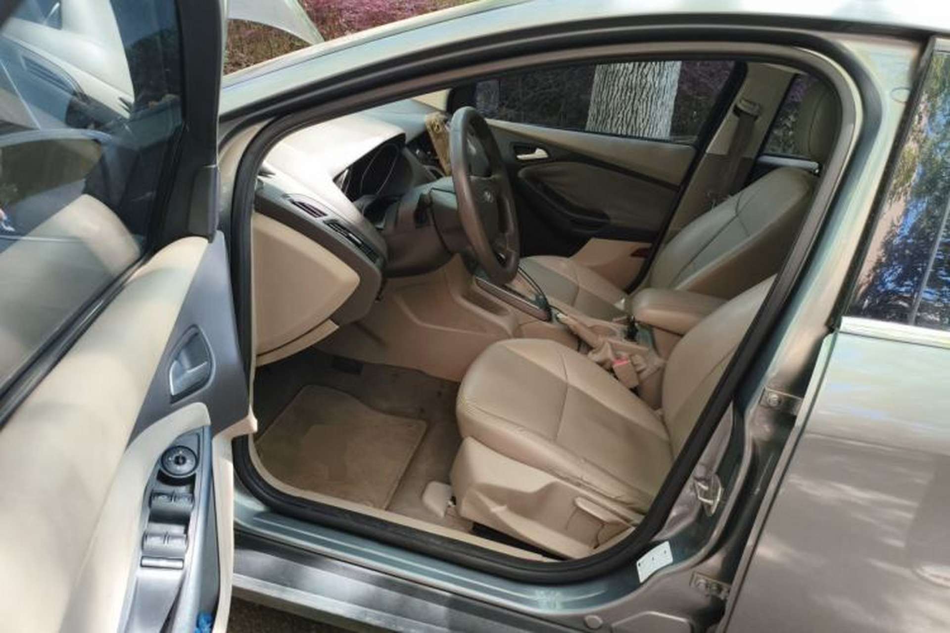Used Ford Focus 2012 Sedan 1.6L Automatic Comfort Model Driver Seat