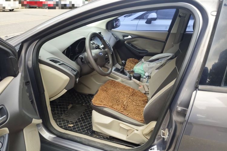 Used Ford Focus 2012 Sedan 1.6L Manual Comfort Model Driver Seat