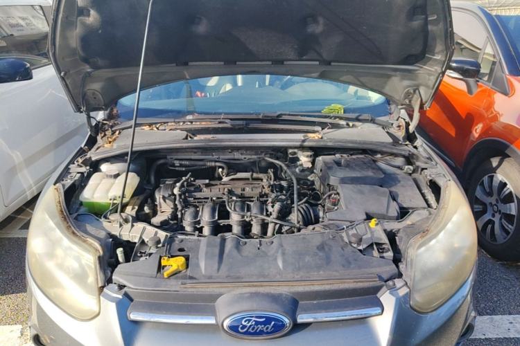 Used Ford Focus 2012 Sedan 1.6L Automatic Comfort Model Engine Bay