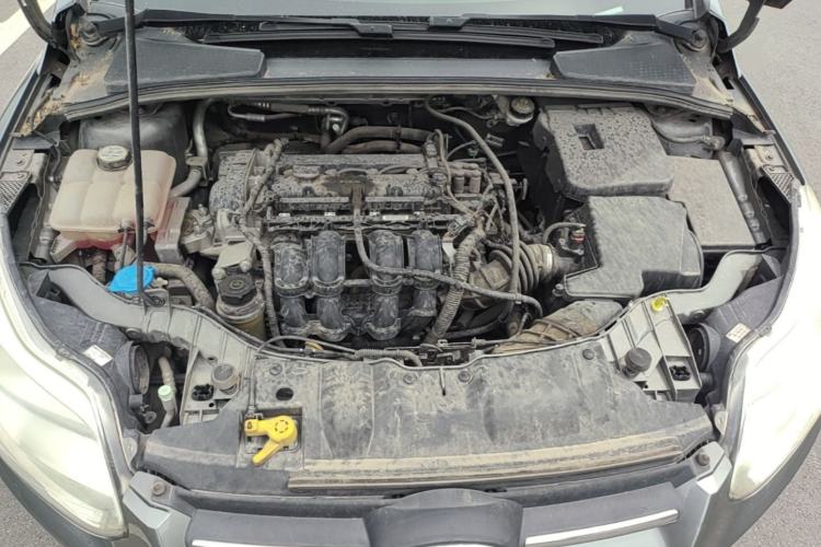 Used Ford Focus 2012 Sedan 1.6L Automatic Comfort Model Engine Bay