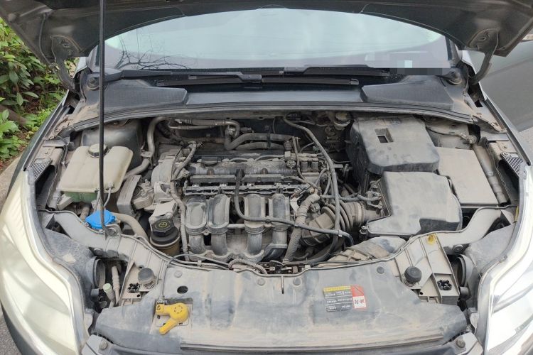 Used Ford Focus 2012 Sedan 1.6L Automatic Fashion Edition Engine Bay