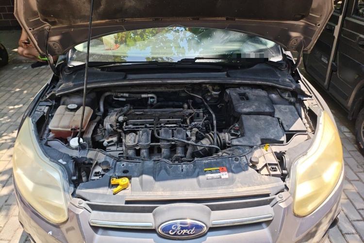 Used Ford Focus 2012 Sedan 1.6L Manual Comfort Model Engine Bay