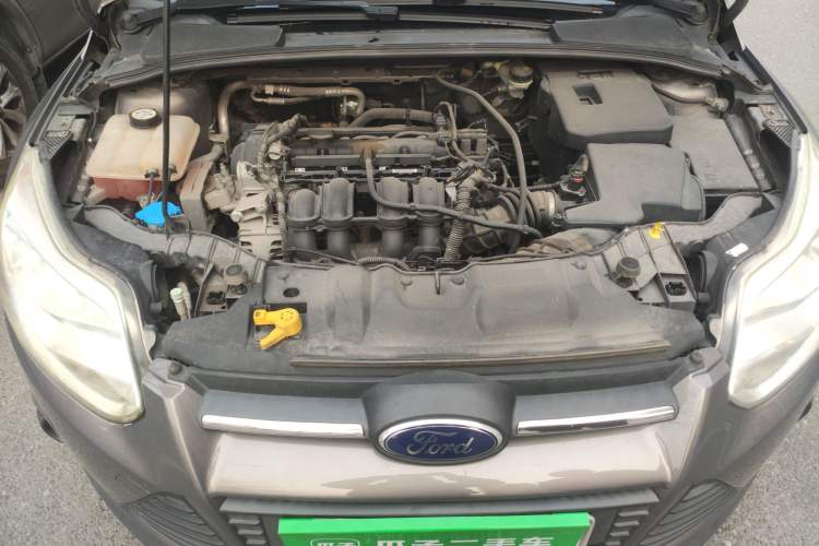 Used Ford Focus 2012 Sedan 1.6L Manual Comfort Model Engine Bay