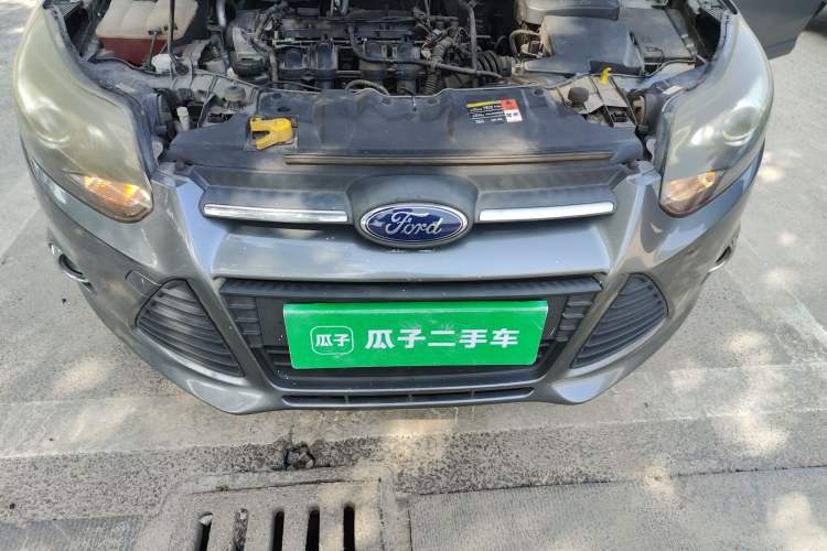 Used Ford Focus 2012 Sedan 1.6L Automatic Fashion Edition Engine Bay