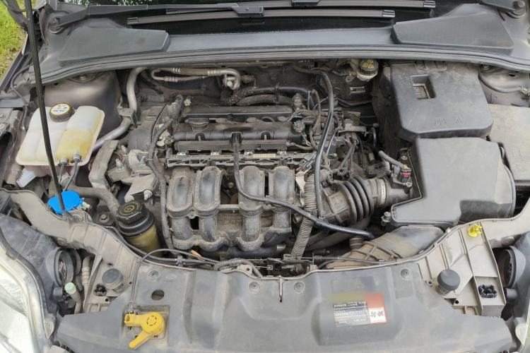 Used Ford Focus 2012 Sedan 1.6L Automatic Fashion Edition Engine Bay