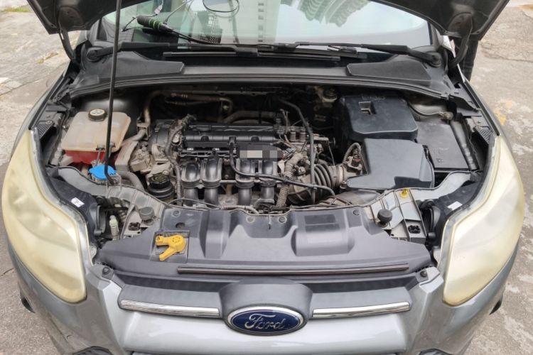 Used Ford Focus 2012 Sedan 1.6L Automatic Comfort Model Engine Bay