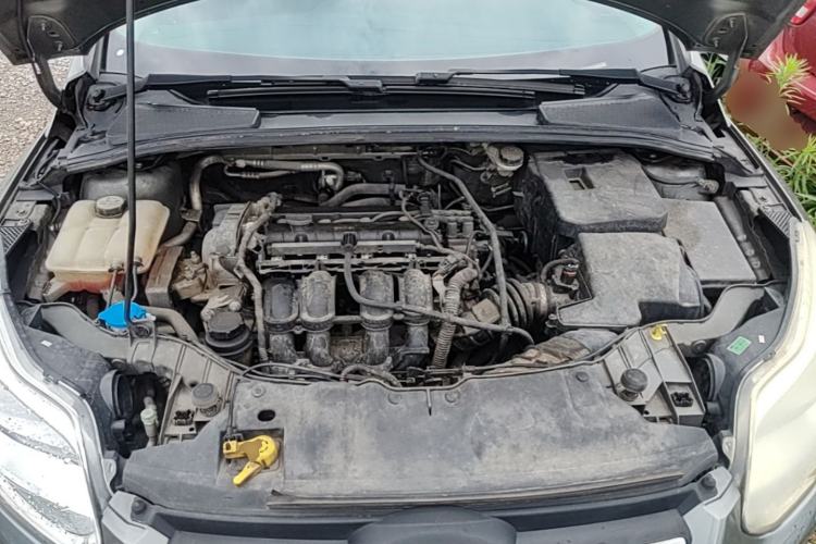 Used Ford Focus 2012 Sedan 1.6L Automatic Comfort Model Engine Bay