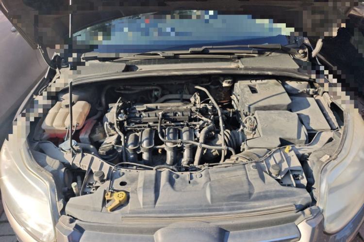 Used Ford Focus 2012 Sedan 1.6L Automatic Fashion Edition Engine Bay