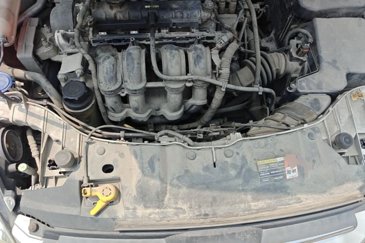 Used Ford Focus 2012 Sedan 1.6L Automatic Fashion Edition Engine Bay