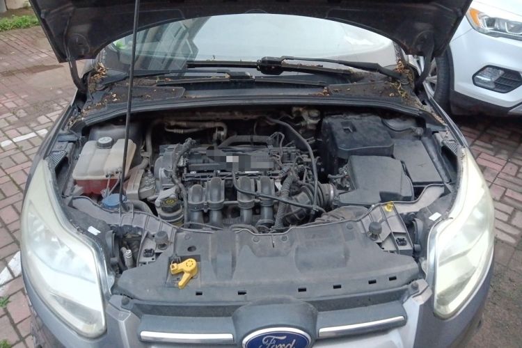 Used Ford Focus 2012 Sedan 1.6L Automatic Fashion Edition Engine Bay