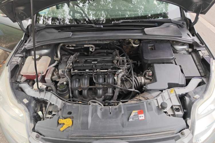 Used Ford Focus 2012 Sedan 1.6L Automatic Comfort Model Engine Bay