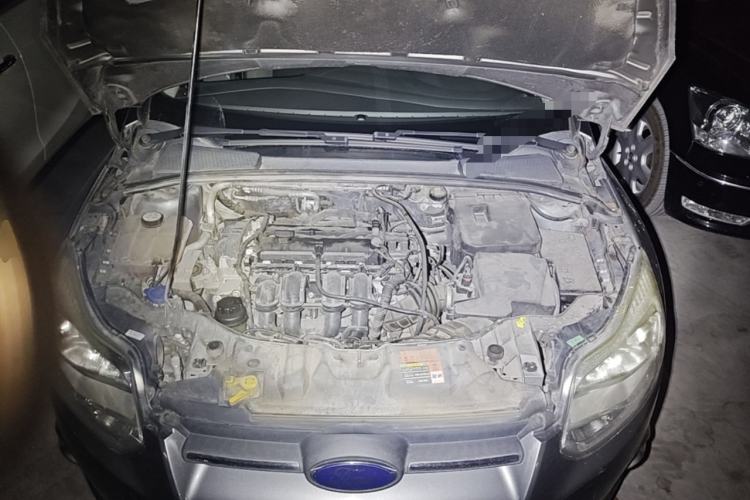 Used Ford Focus 2012 Sedan 1.6L Automatic Comfort Model Engine Bay