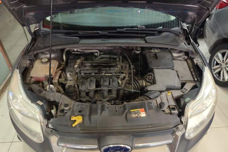 Used Ford Focus 2012 Sedan 1.6L Automatic Comfort Model Engine Bay