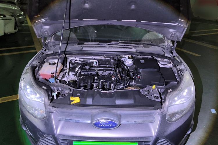 Used Ford Focus 2012 Sedan 1.6L Automatic Comfort Model Engine Bay