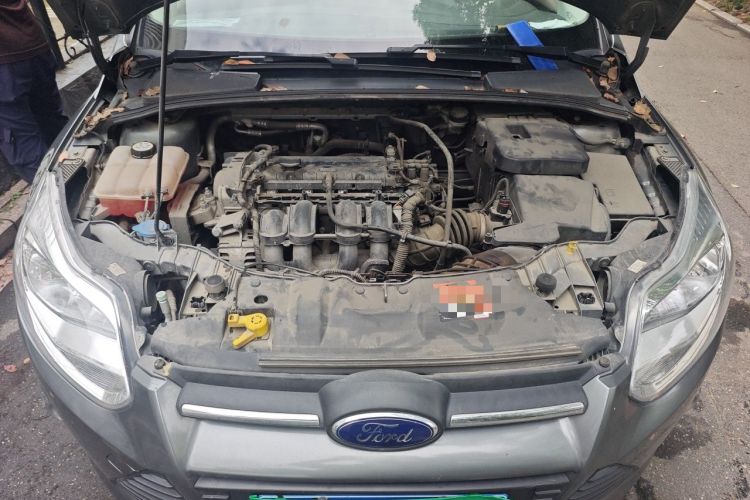 Used Ford Focus 2012 Sedan 1.6L Manual Fashion Edition Engine Bay