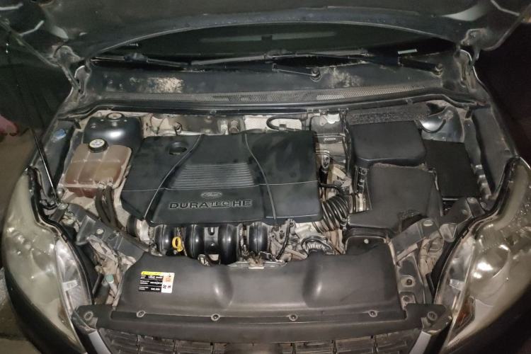 Used Ford Focus 2012 Sedan Classic 1.8L Automatic Fashion Edition Engine Bay