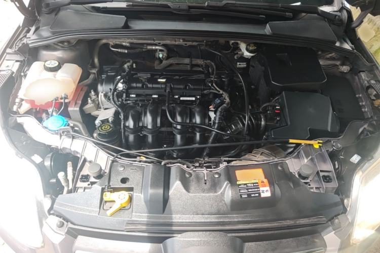 Used Ford Focus 2012 Sedan 1.6L Automatic Comfort Model Engine Bay
