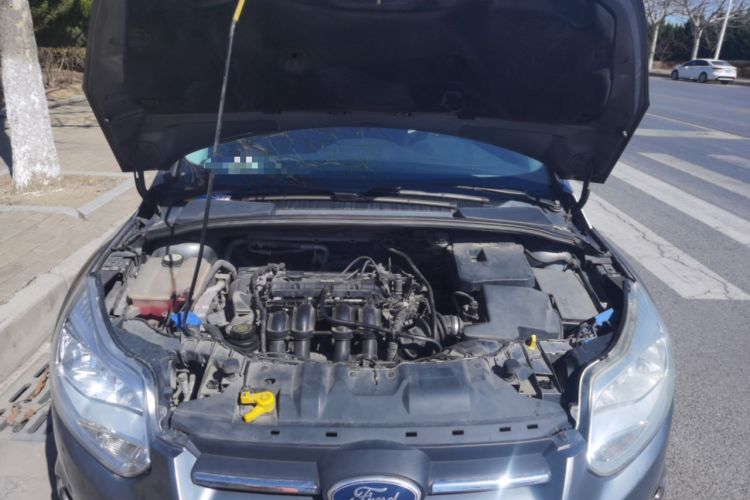 Used Ford Focus 2012 Sedan 1.6L Automatic Fashion Edition Engine Bay