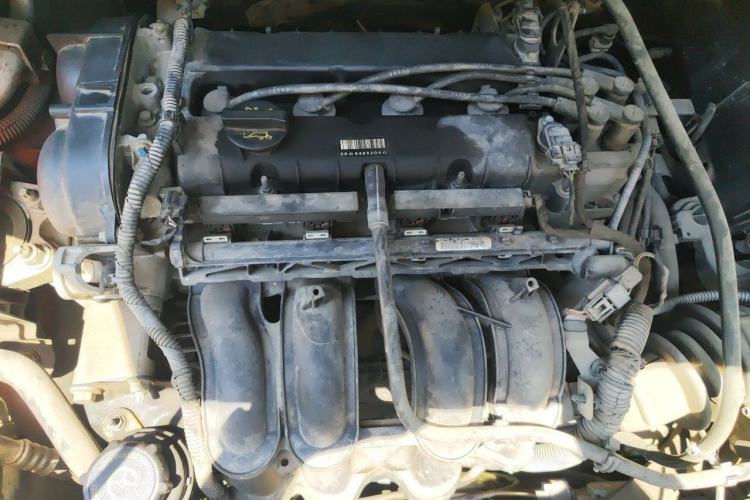 Used Ford Focus 2012 Sedan 1.6L Automatic Comfort Model Engine Bay