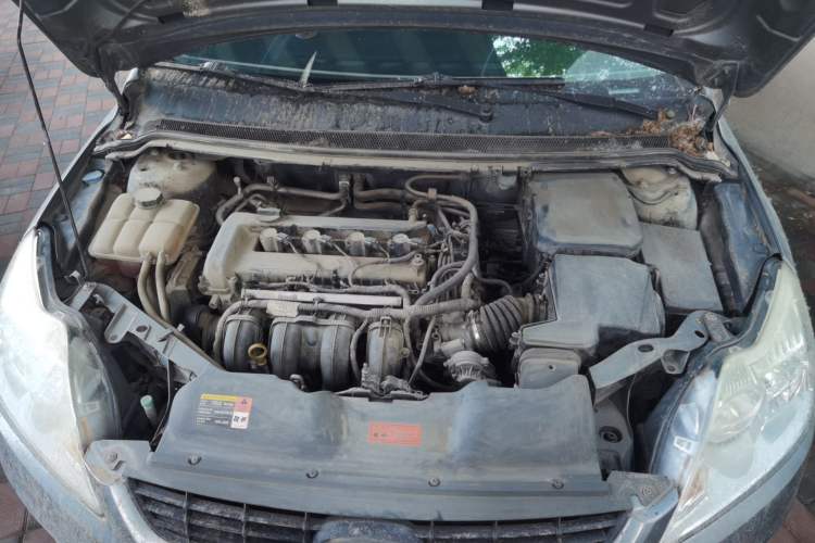 Used Ford Focus 2012 Sedan Classic 1.8L Manual Fashion Edition Engine Bay