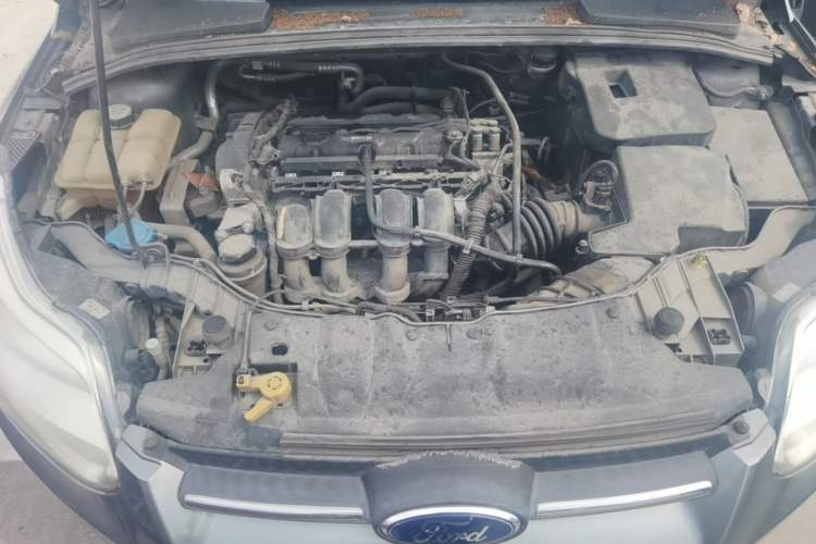 Used Ford Focus 2012 Sedan 1.6L Automatic Fashion Edition Engine Bay
