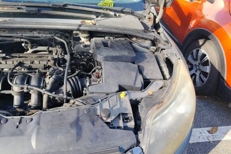 Used Ford Focus 2012 Sedan 1.6L Automatic Comfort Model Engine Bay Left