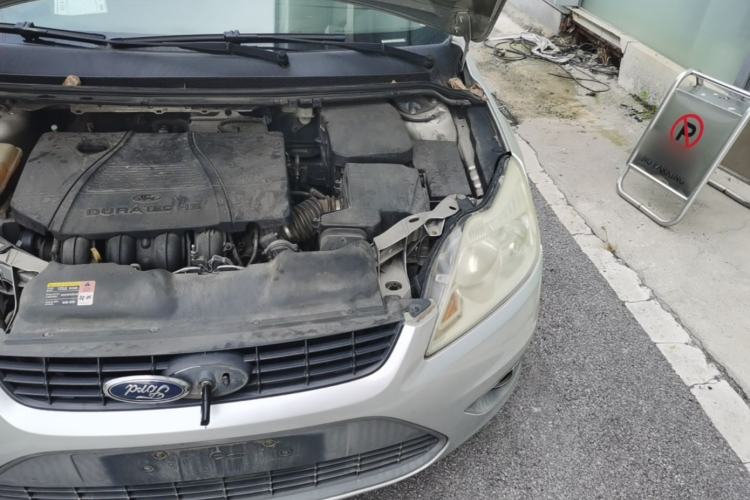 Used Ford Focus 2012 Sedan Classic 1.8L Automatic Fashion Edition Engine Bay Left