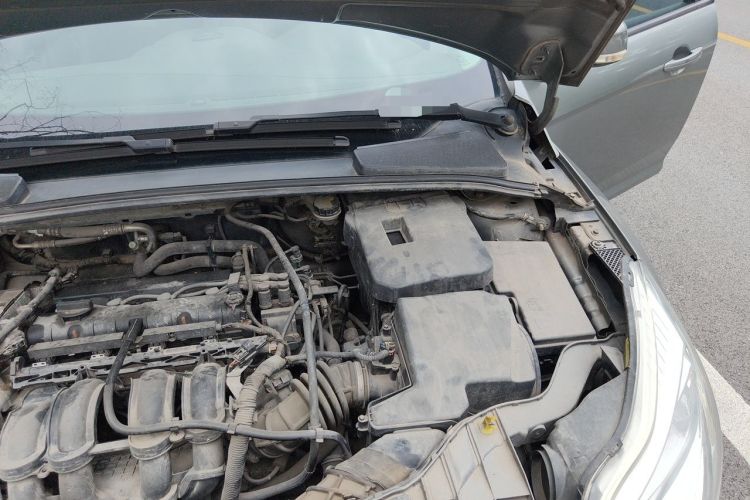 Used Ford Focus 2012 Sedan 1.6L Automatic Fashion Edition Engine Bay Left