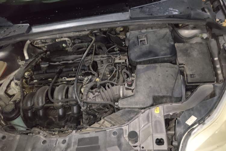 Used Ford Focus 2012 Sedan 1.6L Automatic Fashion Edition Engine Bay Left