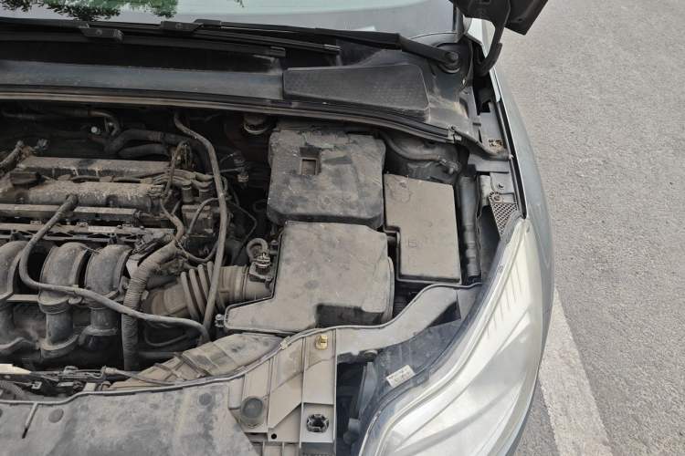 Used Ford Focus 2012 Hatchback 1.6L Manual Fashion Edition Engine Bay Left