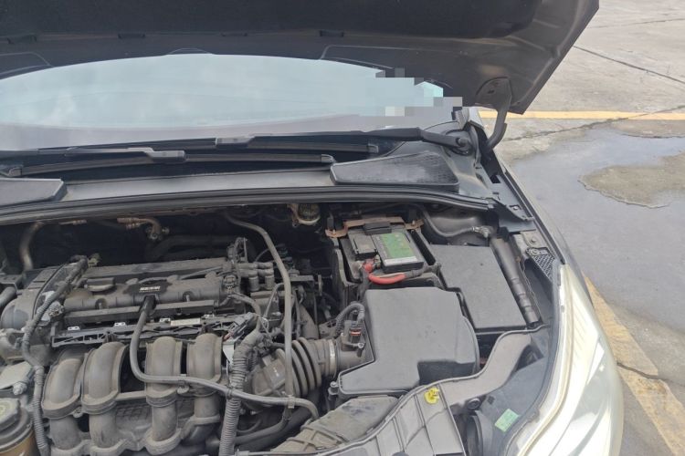 Used Ford Focus 2012 Sedan 1.6L Automatic Comfort Model Engine Bay Left