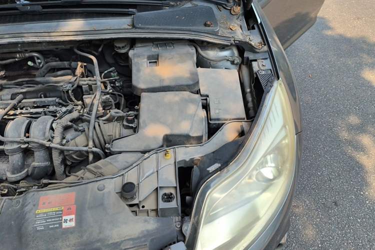 Used Ford Focus 2012 Hatchback 1.6L Manual Fashion Edition Engine Bay Left