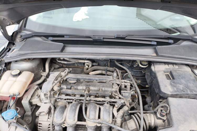 Used Ford Focus 2012 Sedan 1.6L Manual Comfort Model Engine Bay Left