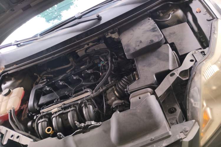 Used Ford Focus 2012 Sedan Classic 1.8L Automatic Fashion Edition Engine Bay Left