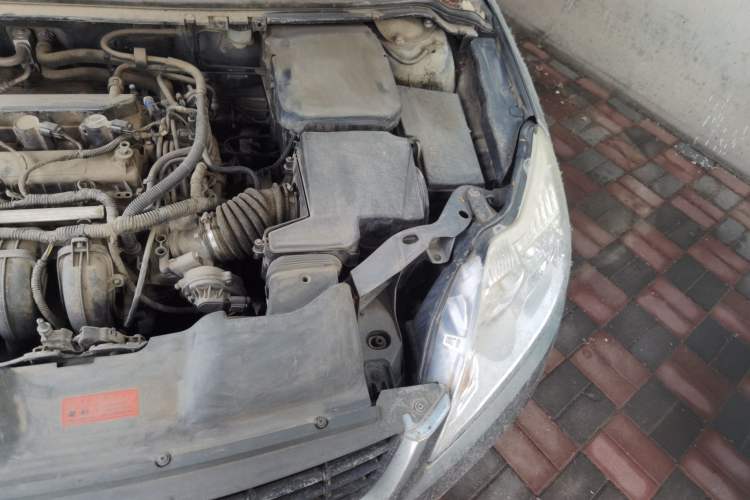 Used Ford Focus 2012 Sedan Classic 1.8L Manual Fashion Edition Engine Bay Left