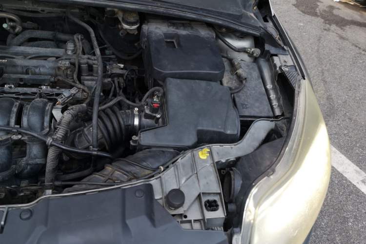 Used Ford Focus 2012 Sedan 1.6L Automatic Comfort Model Engine Bay Left