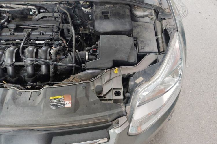 Used Ford Focus 2012 Hatchback 1.6L Automatic Fashion Edition Engine Bay Left