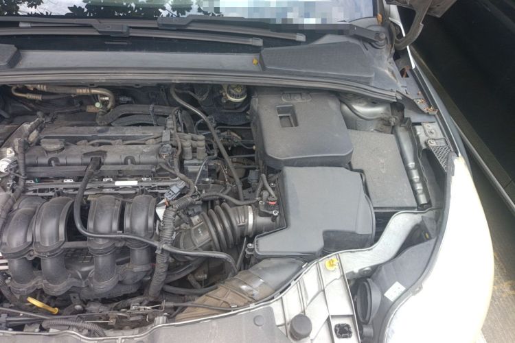 Used Ford Focus 2012 Sedan 1.6L Manual Fashion Edition Engine Bay Left