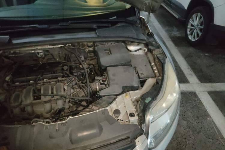 Used Ford Focus 2012 Sedan 1.6L Automatic Fashion Edition Engine Bay Left