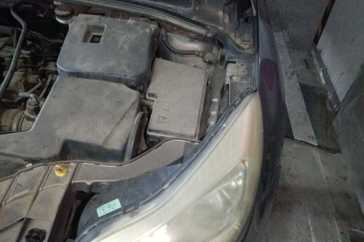 Used Ford Focus 2012 Sedan 1.6L Automatic Fashion Edition Engine Bay Left
