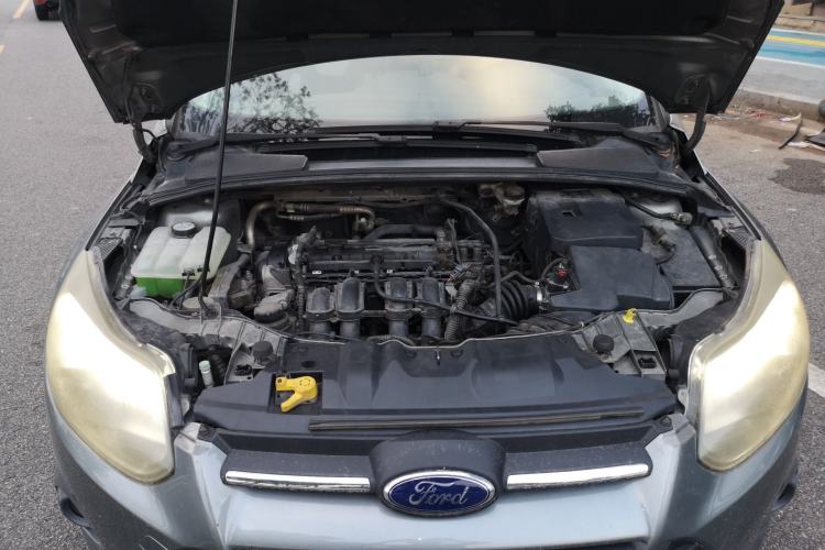 Used Ford Focus 2012 Sedan 1.6L Automatic Comfort Model Engine Bay
