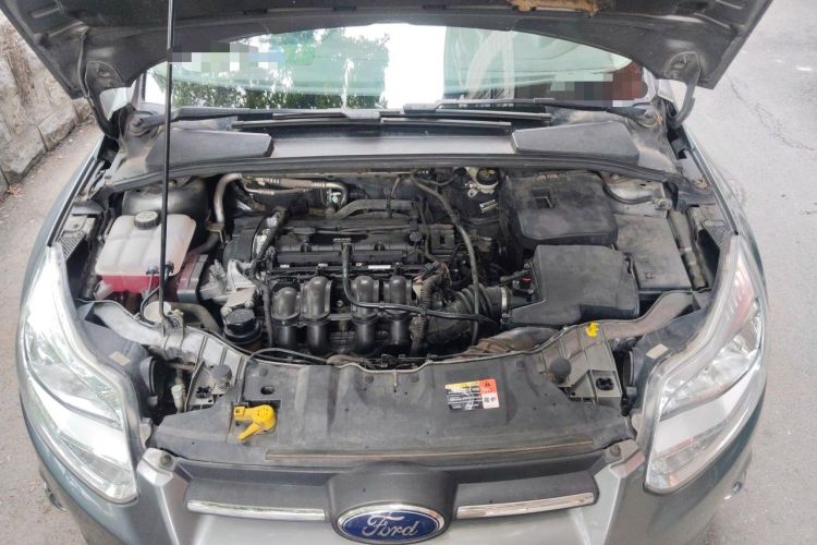 Used Ford Focus 2012 Hatchback 1.6L Automatic Fashion Edition Engine Bay
