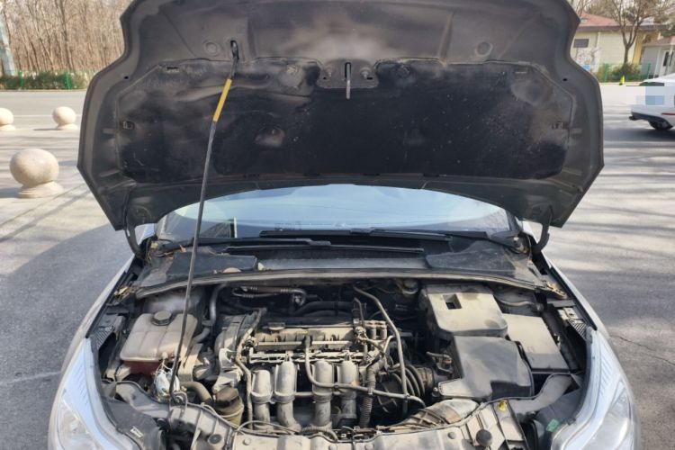Used Ford Focus 2012 Sedan 1.6L Automatic Comfort Model Engine Bay