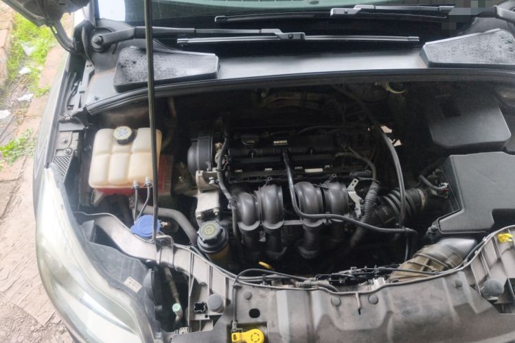 Used Ford Focus 2012 Sedan 1.6L Automatic Fashion Edition Engine Bay Right