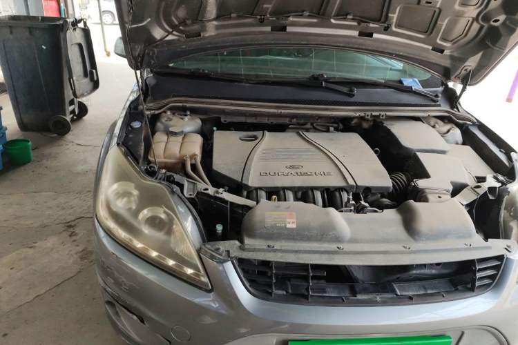 Used Ford Focus 2012 Sedan Classic 1.8L Automatic Fashion Edition Engine Bay Right
