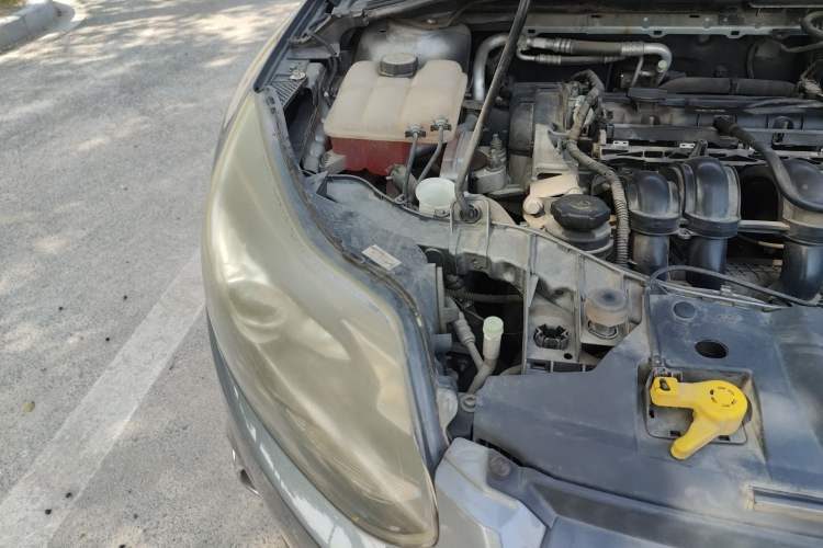 Used Ford Focus 2012 Sedan 1.6L Automatic Fashion Edition Engine Bay Right
