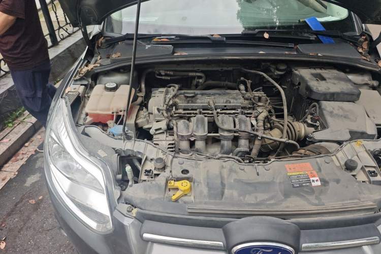 Used Ford Focus 2012 Sedan 1.6L Manual Fashion Edition Engine Bay Right