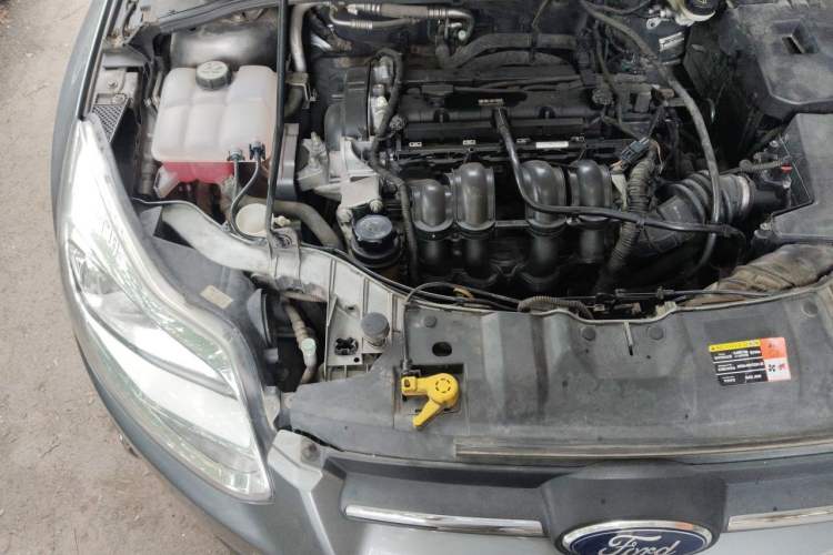 Used Ford Focus 2012 Hatchback 1.6L Automatic Fashion Edition Engine Bay Right