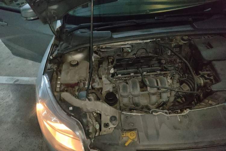Used Ford Focus 2012 Sedan 1.6L Automatic Fashion Edition Engine Bay Right